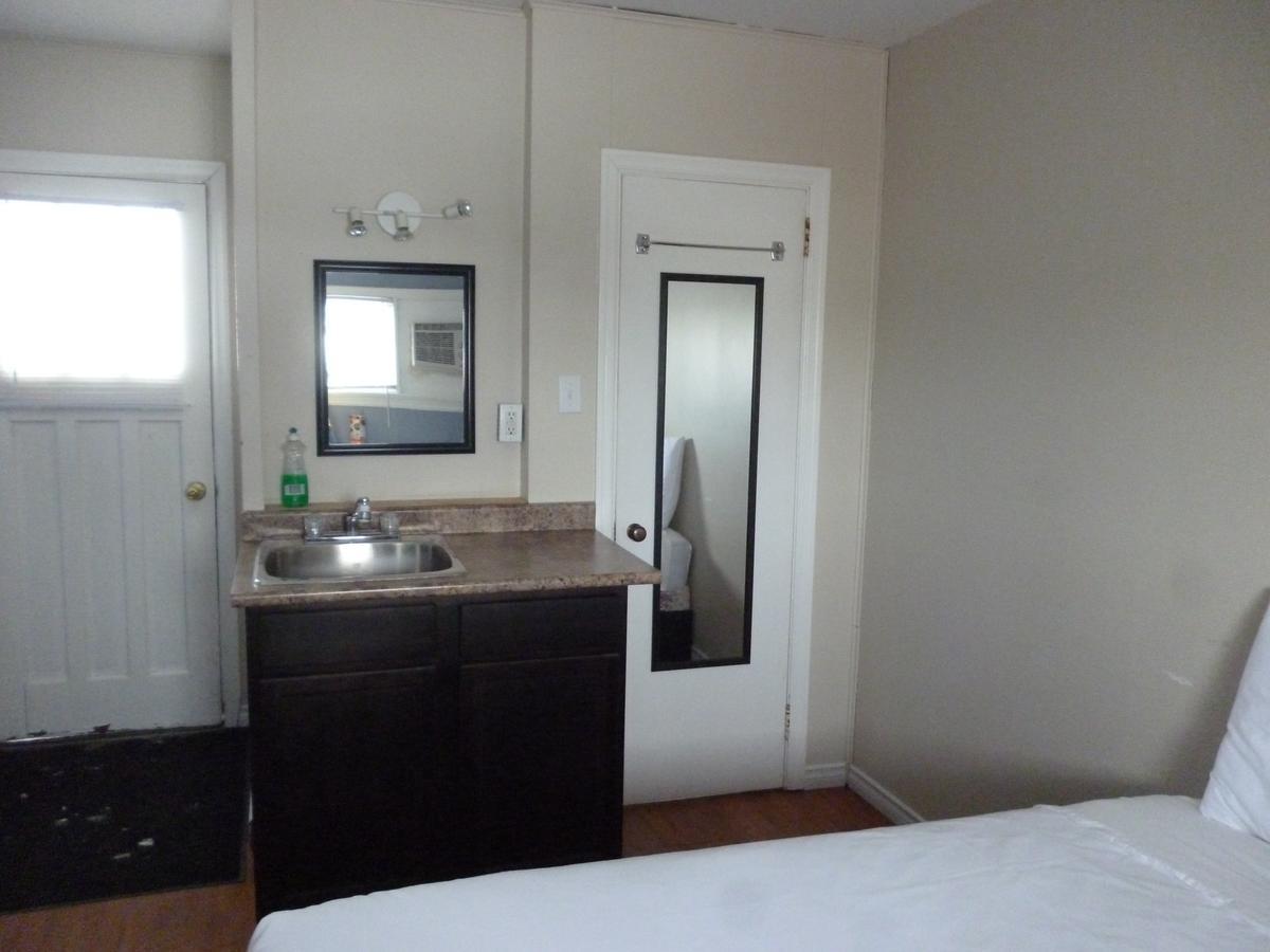 Wheel Inn Motel New Liskeard Habitación foto